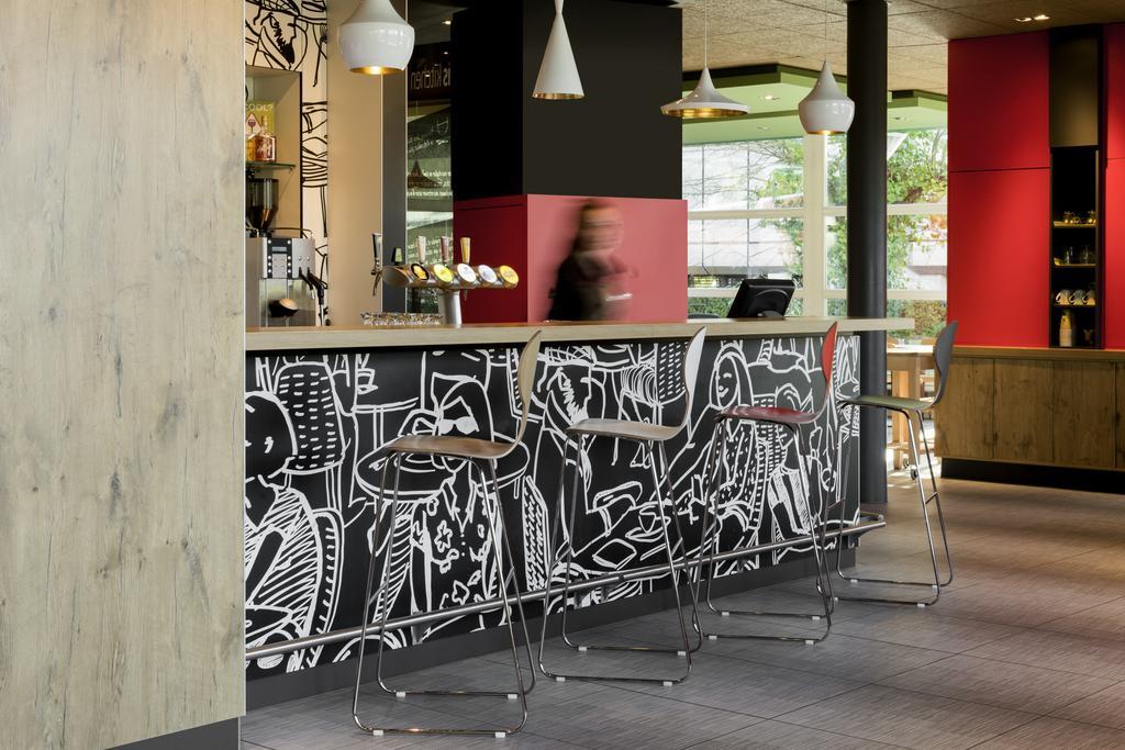 Ibis Geneve Aeroport Hotel 2*